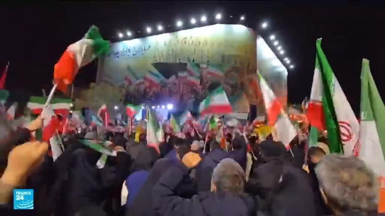 Enthüllt Zerstörung in Teheran und stille Opposition