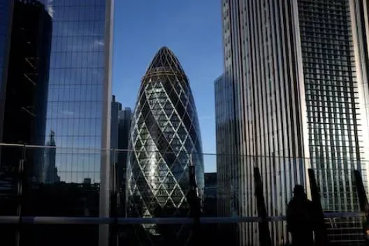 ارتفاع تكاليف الخدمات في بريطانيا