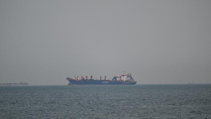 ثلاث ناقلات تتجه إلى مضيق هرمز عبر مسار جديد