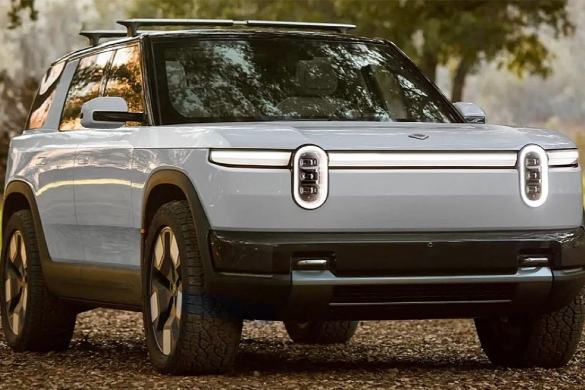 Rivian R2: موعد بدء شحن SUV الكهربائية في أمريكا
