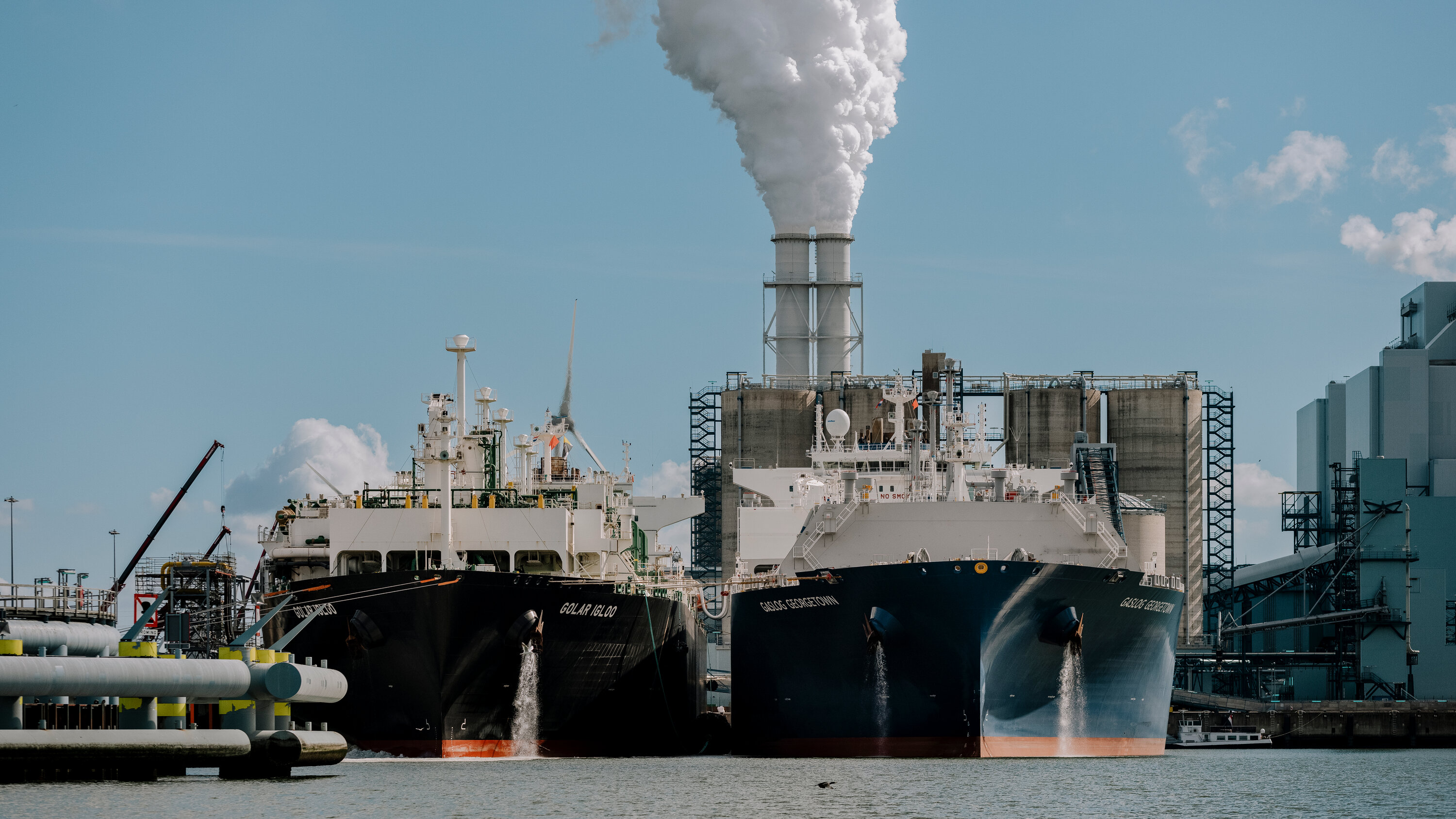 أوكرانيا تعرض وقف إطلاق النار مع روسيا