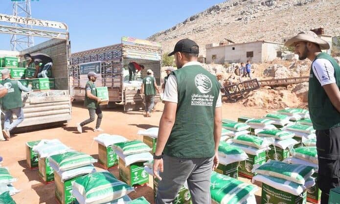 تسريع توزيع مساعدات الغذاء في إندونيسيا