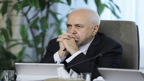 ظريف يحذر: احترام مطالب إيران لتفادي الخسائر