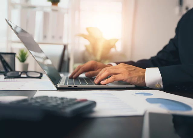 تراجع مؤشر الأسهم الإندونيسي وسط توترات الشرق الأوسط