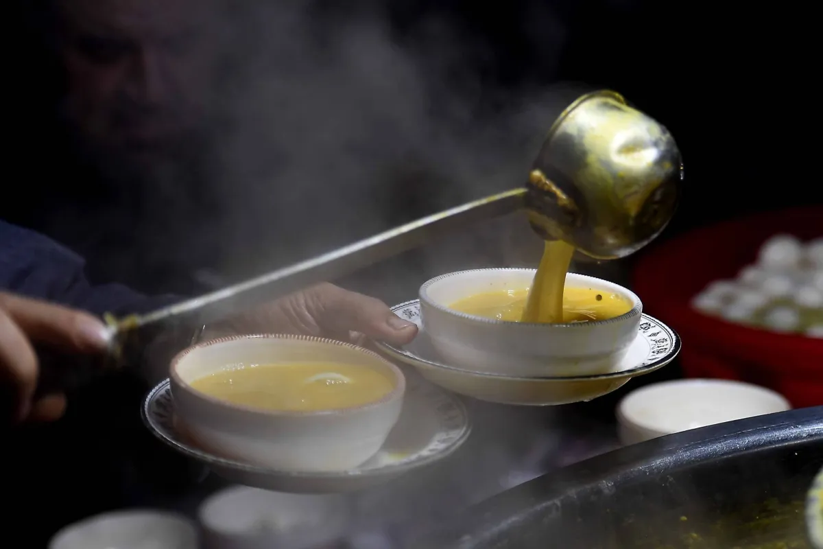 Bulion kostny vs bulion drobiowy: korzyści zdrowotne