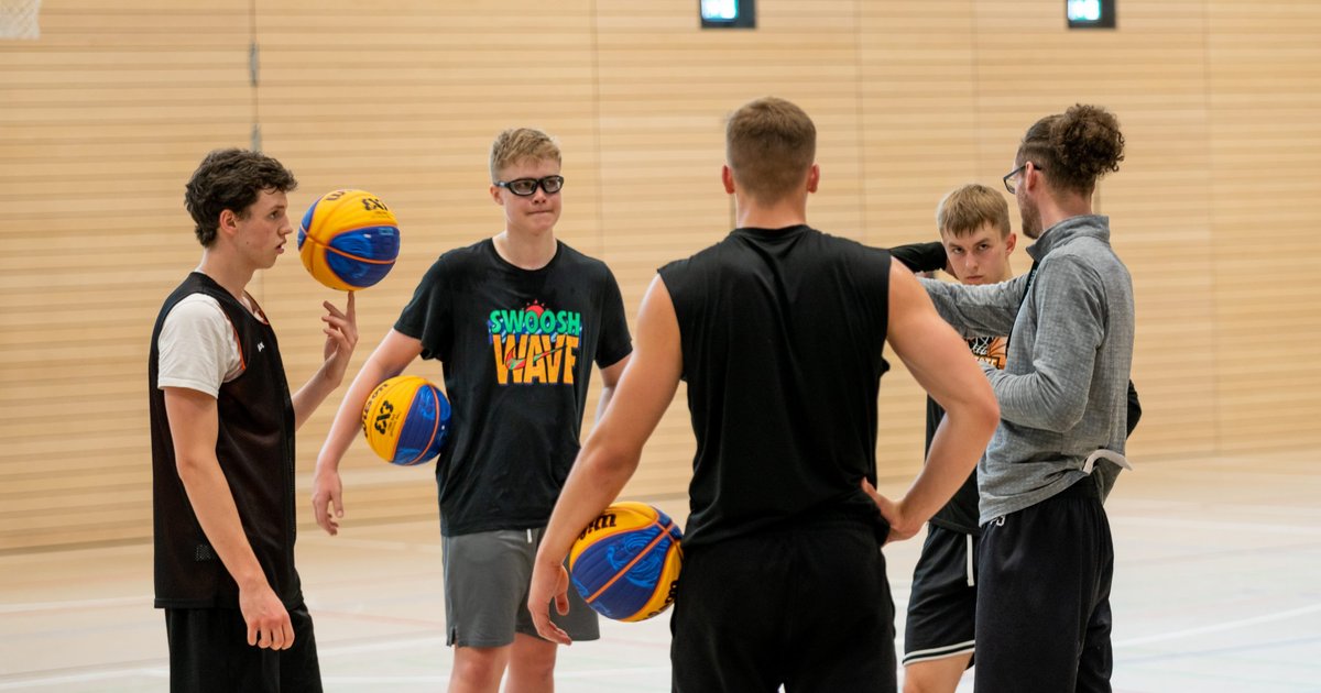Encourager l'équipe 3x3 avant la Coupe d'Asie