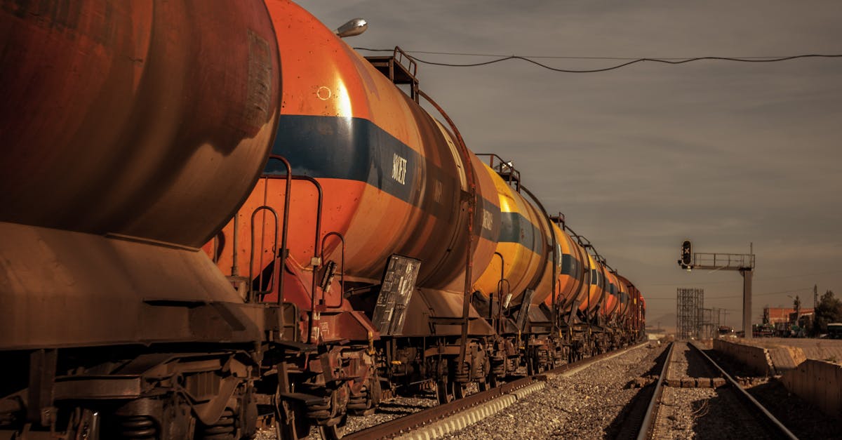 تحذير الجيش الإسرائيلي للإيرانيين بشأن القطارات