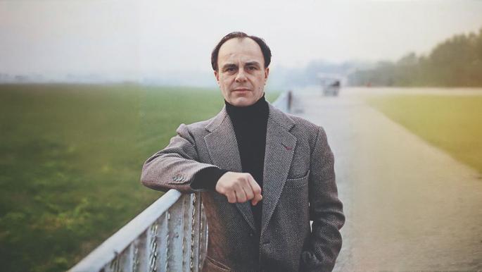 تجاوز الأمير خان علي في الإمامة يثير ردود فعل في سلمية