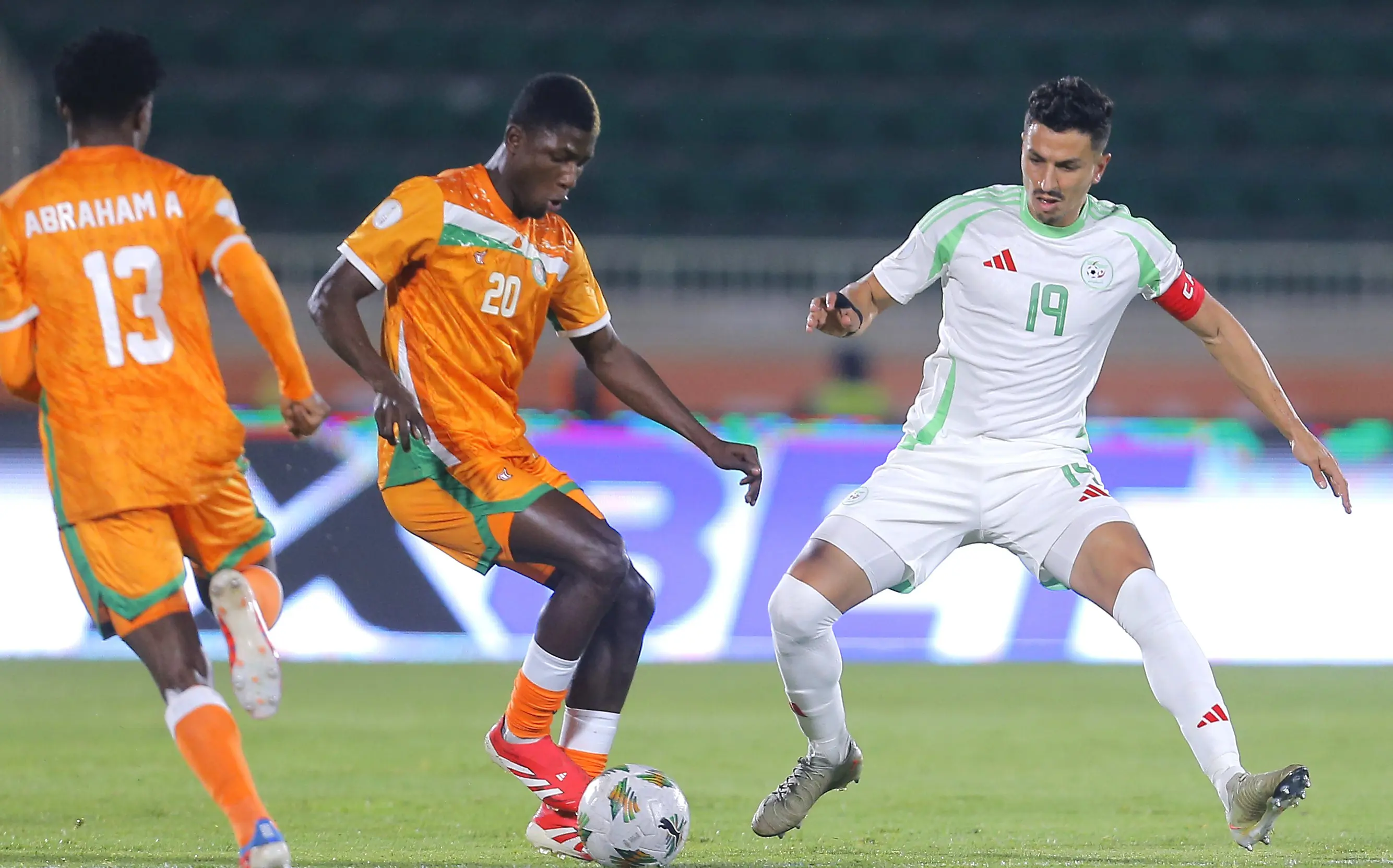 حمادة عبداللطيف يتحدث عن شيكو بانزا وفوز الزمالك المتوقع