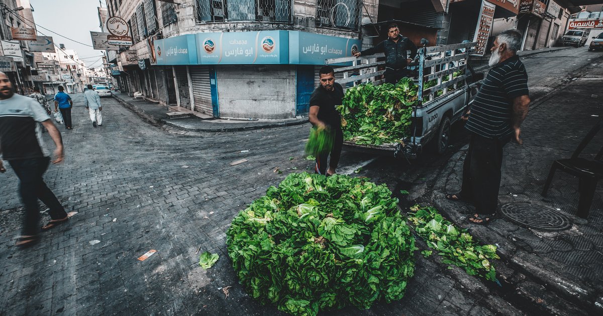 إخماد حريق في هنحر إربد بسرعة وكفاءة