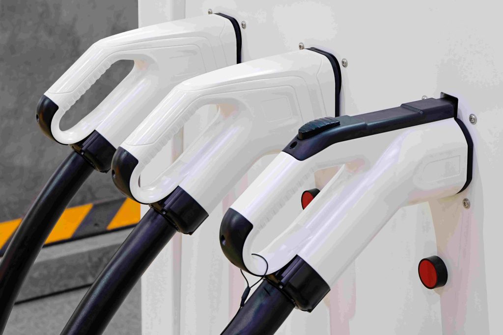 توسيع شبكة شحن السيارات الكهربائية في سنغافورة