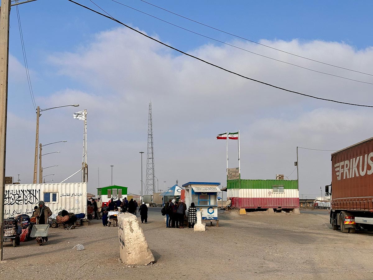 Les Émirats interdisent l'entrée des Iraniens sur leur territoire