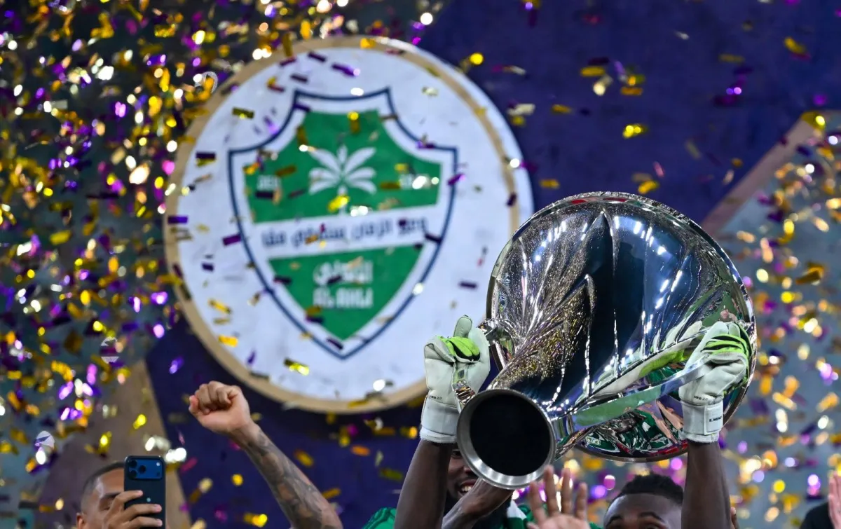 الأهلي يحتفل بلقب دوري أبطال آسيا في جدة