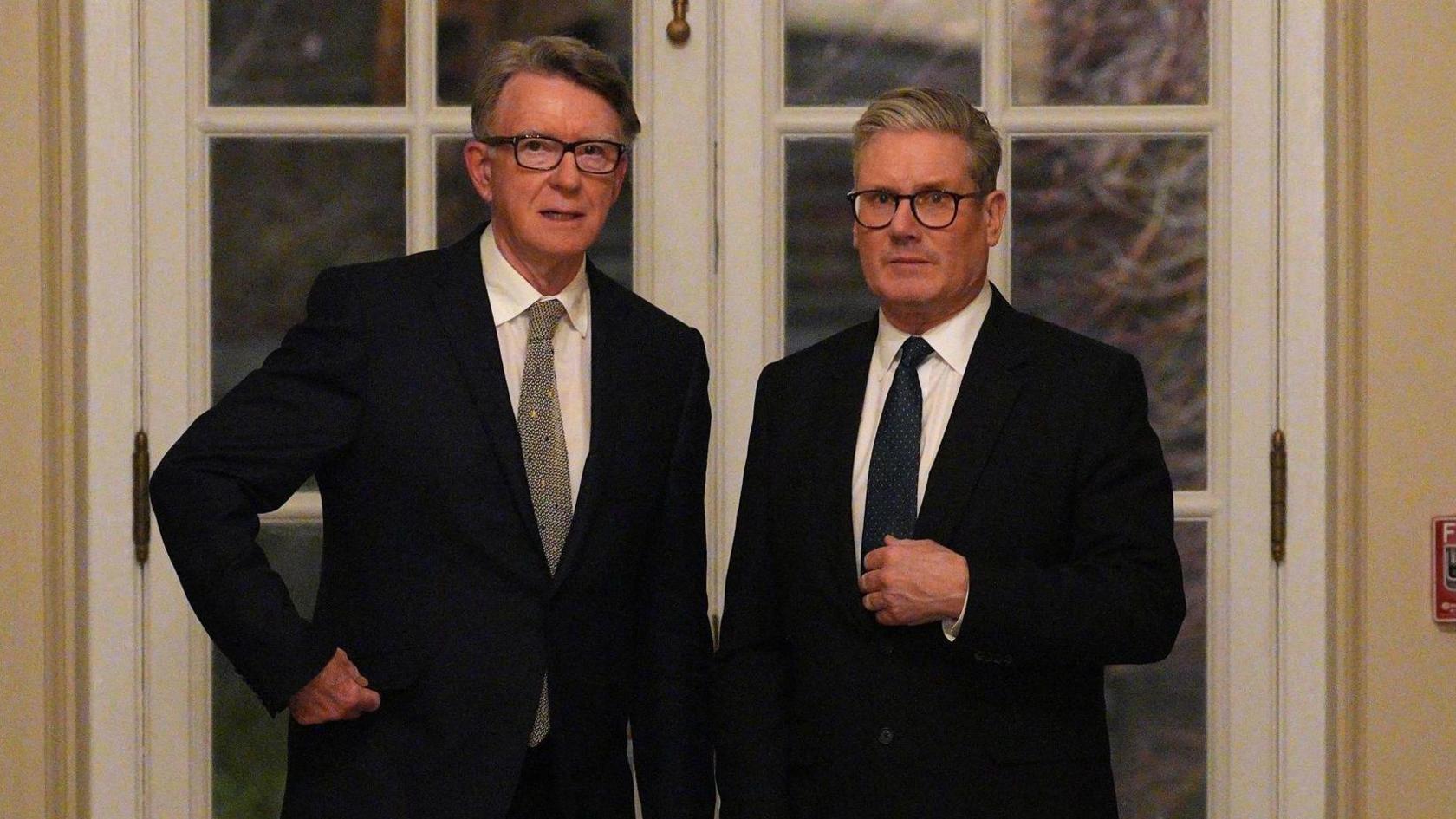 استجواب ستارمر بسبب فضيحة مانديليسون