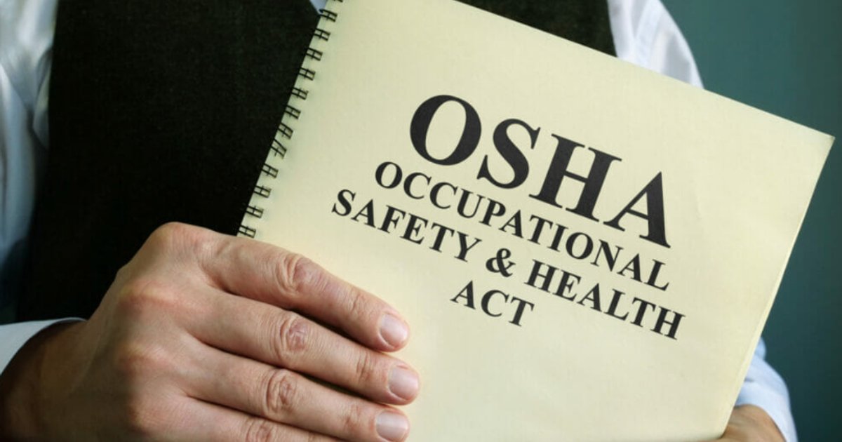 أسيوط تحتفل باليوم العالمي للسلامة والصحة المهنية