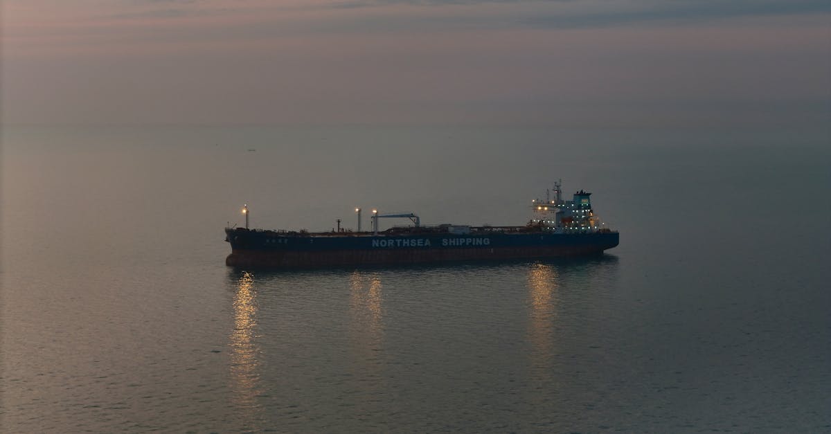 وقف إطلاق النار بين ترامب وإيران وتأثيره على النفط