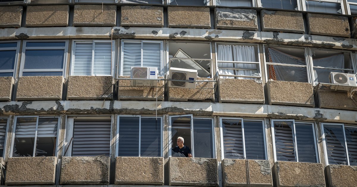 Explosions in the Coastal Plain South of Tel Aviv