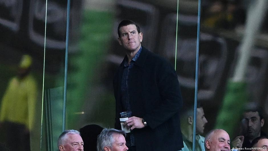 Ben Roberts-Smith wegen Kriegsverbrechen verhaftet