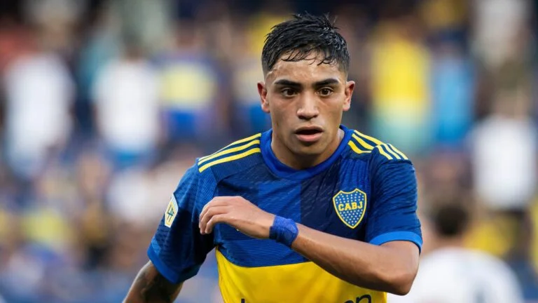 Nouvelle-Angleterre Révolution triomphe contre Montréal